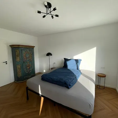 Apartment Bergblick Mit Garten, 2022 Komplett Renoviert